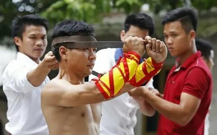 Cảnh báo cháy nổ: Hotspot Matrix và củ sạc điện thoại